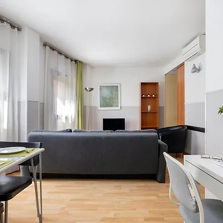 Sata Park Guell Area Apartment Barcelona